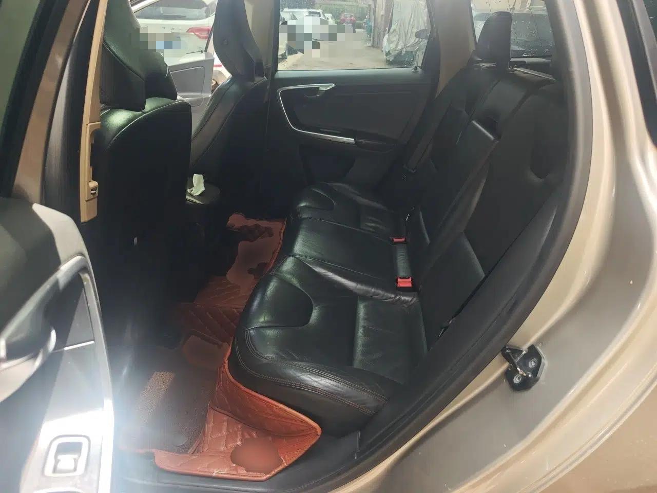 Volvo XC60 2013 T5 Comfort Edition — миниатюра 17
