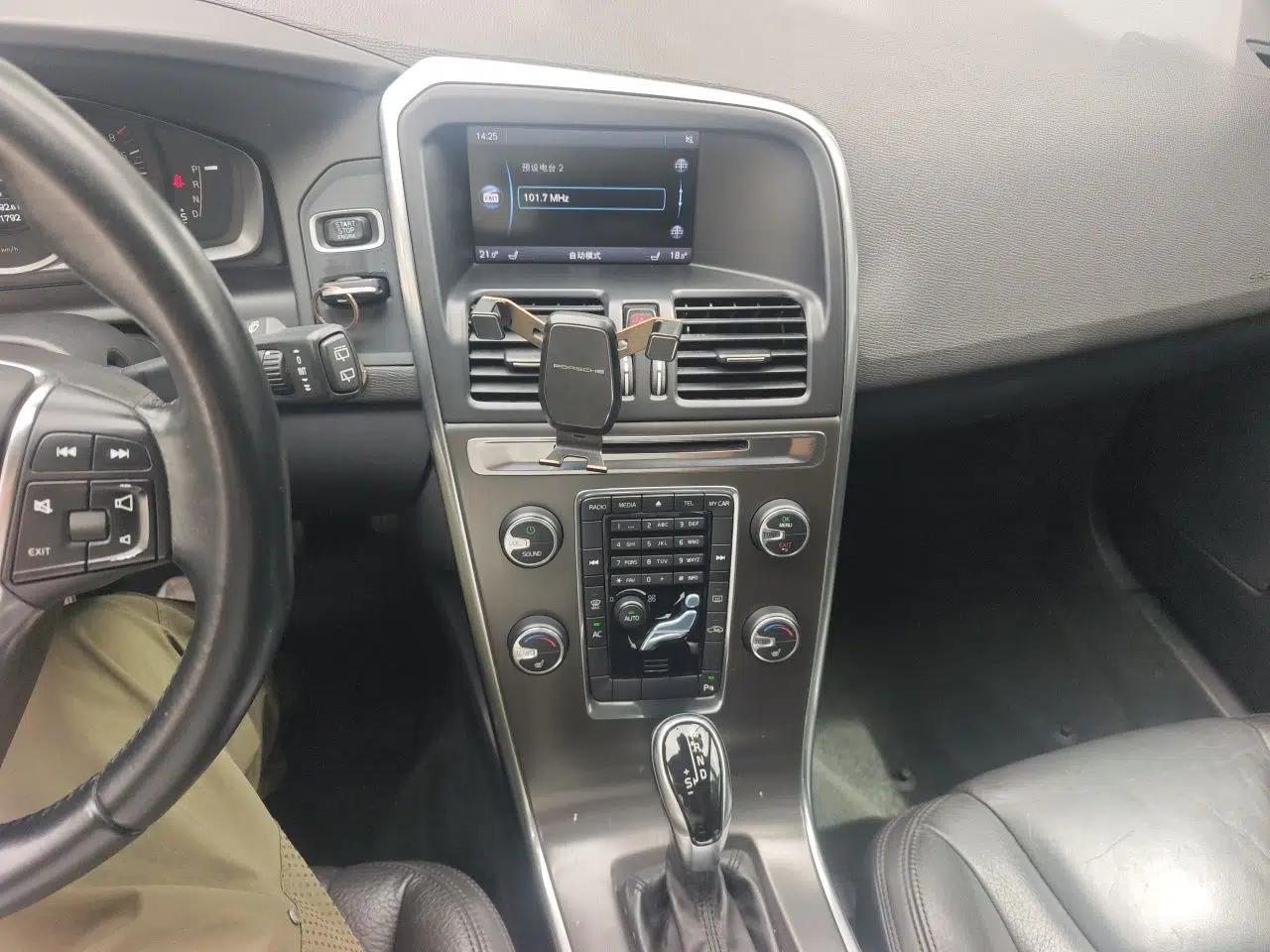 Volvo XC60 2013 T5 Zhiya Edition — миниатюра 13