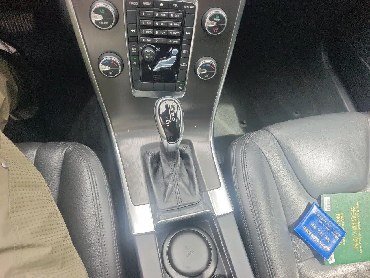 Volvo XC60 2013 T5 Zhiya Edition — миниатюра 14