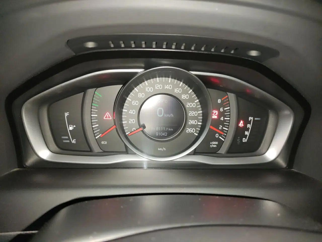Volvo XC60 2017 T5 AWD Smart Upgrade Model — миниатюра 11