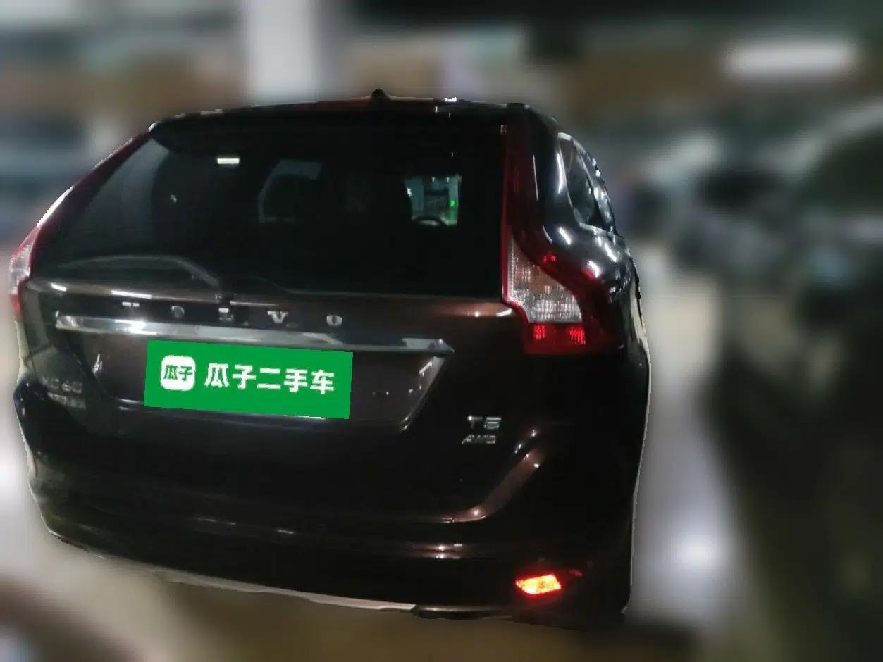 Volvo XC60 2017 T5 AWD Smart Upgrade Model — миниатюра 5