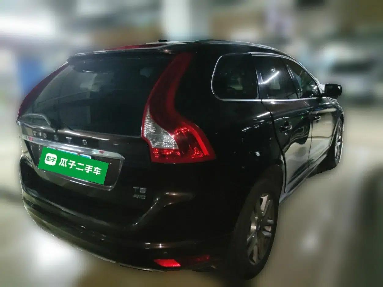 Volvo XC60 2017 T5 AWD Smart Upgrade Model — миниатюра 6
