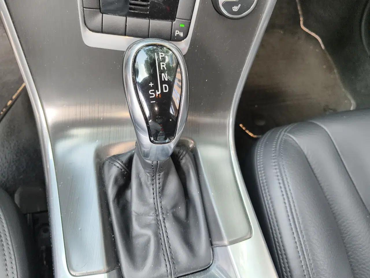 Volvo XC60 2013 T5 Zhiya Edition — миниатюра 14