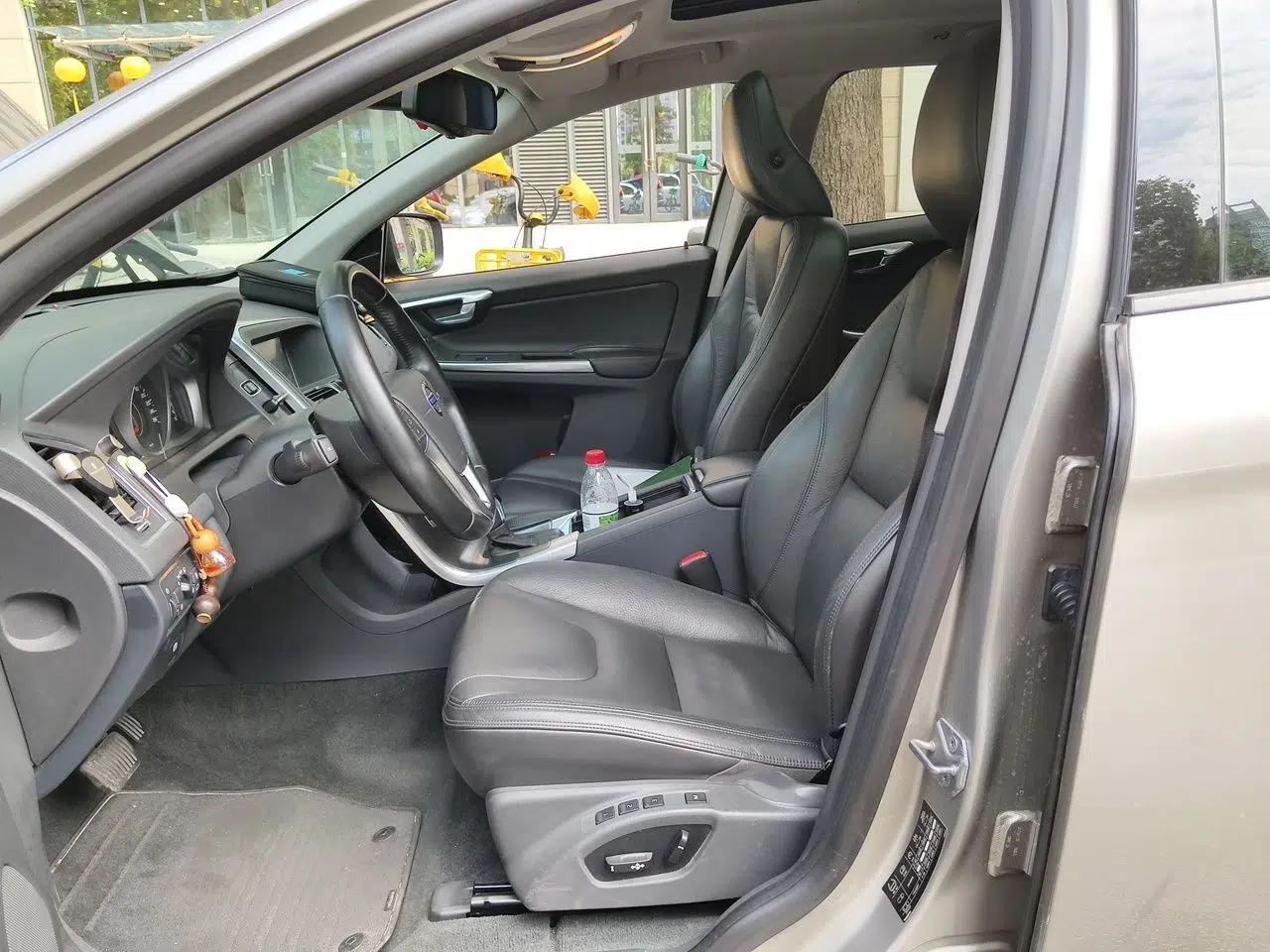 Volvo XC60 2013 T5 Zhiya Edition — миниатюра 15