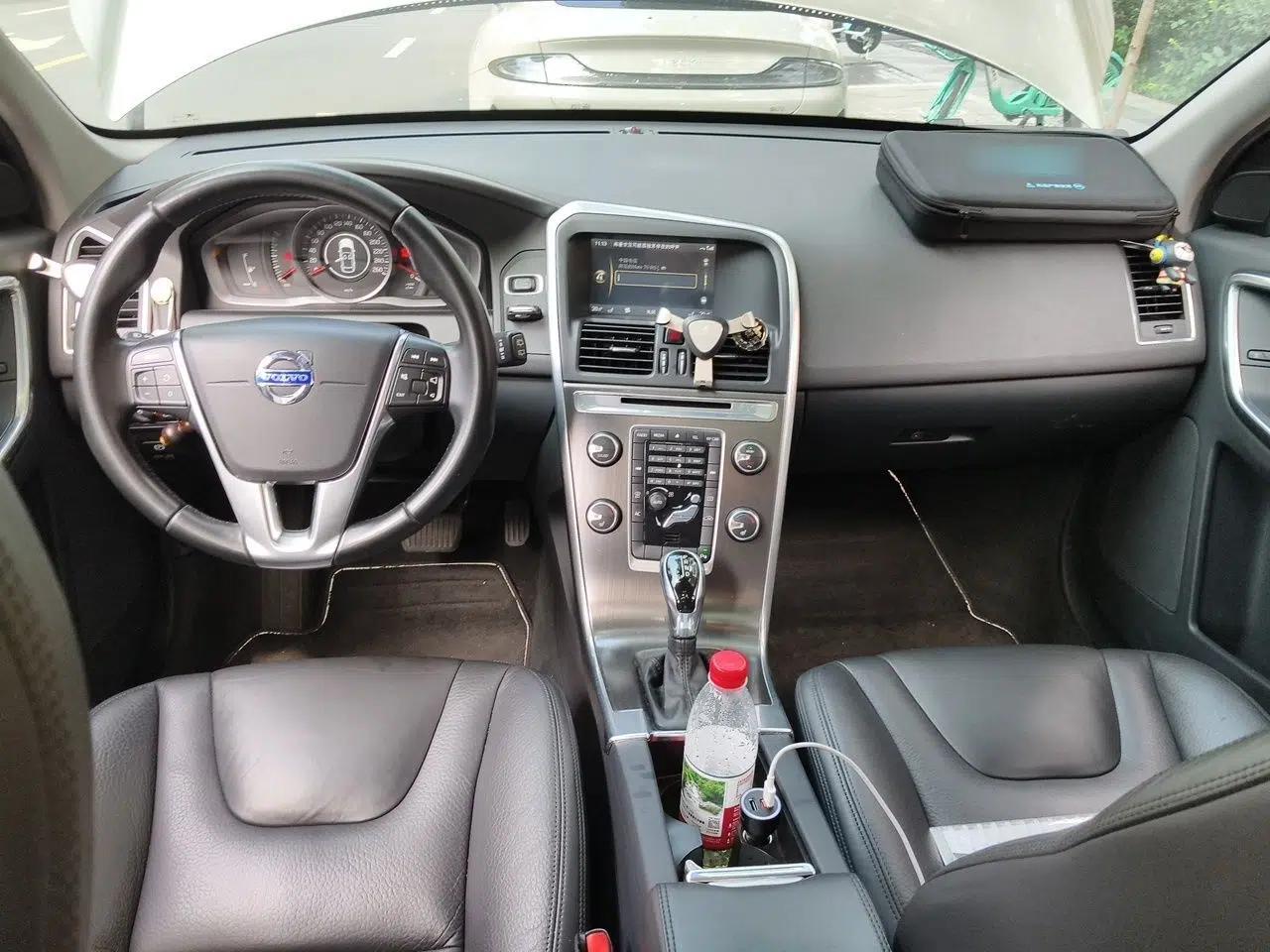 Volvo XC60 2013 T5 Zhiya Edition — миниатюра 9
