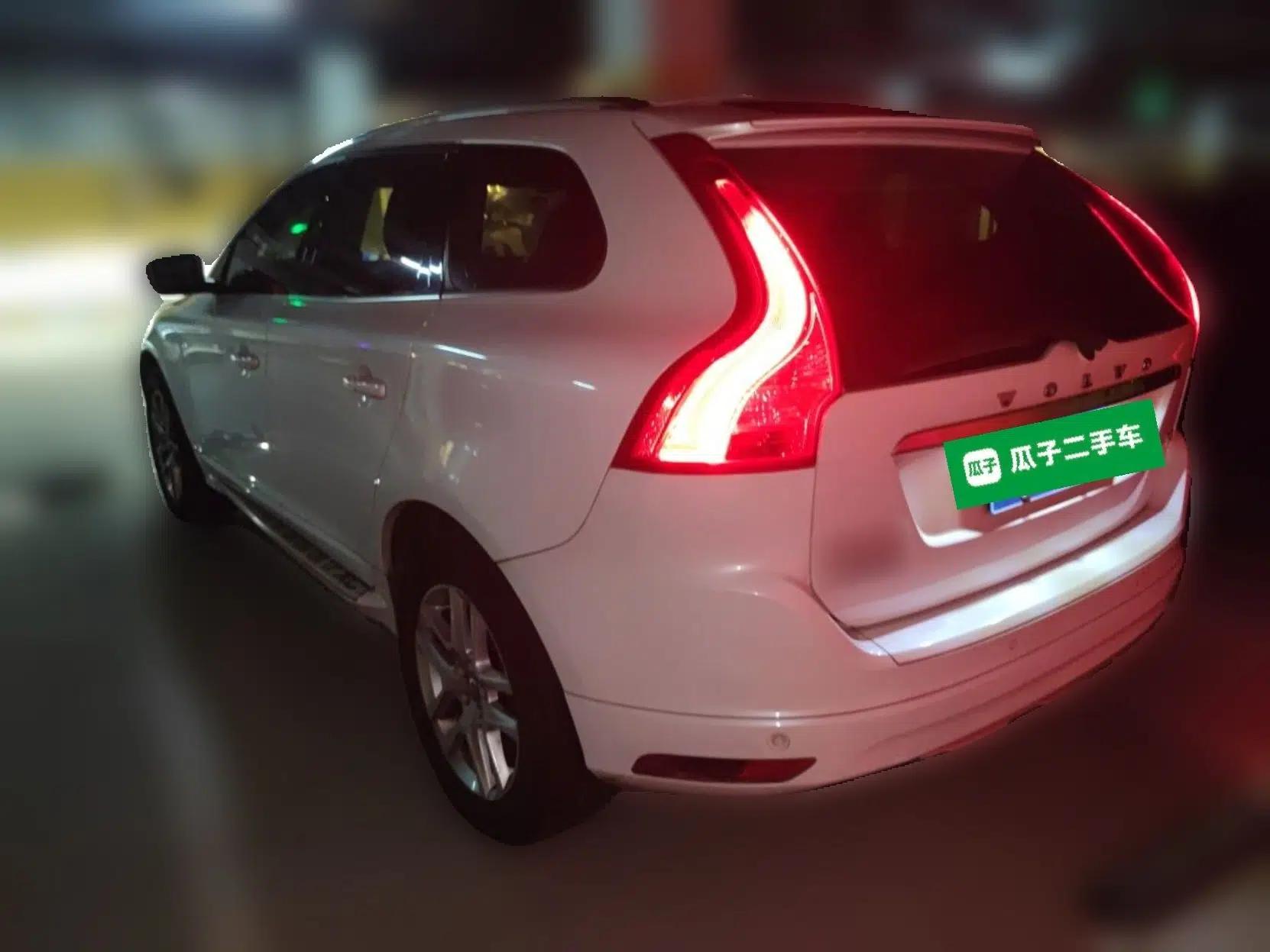 Volvo XC60 2017 T5 Smart Upgrade Edition — миниатюра 4