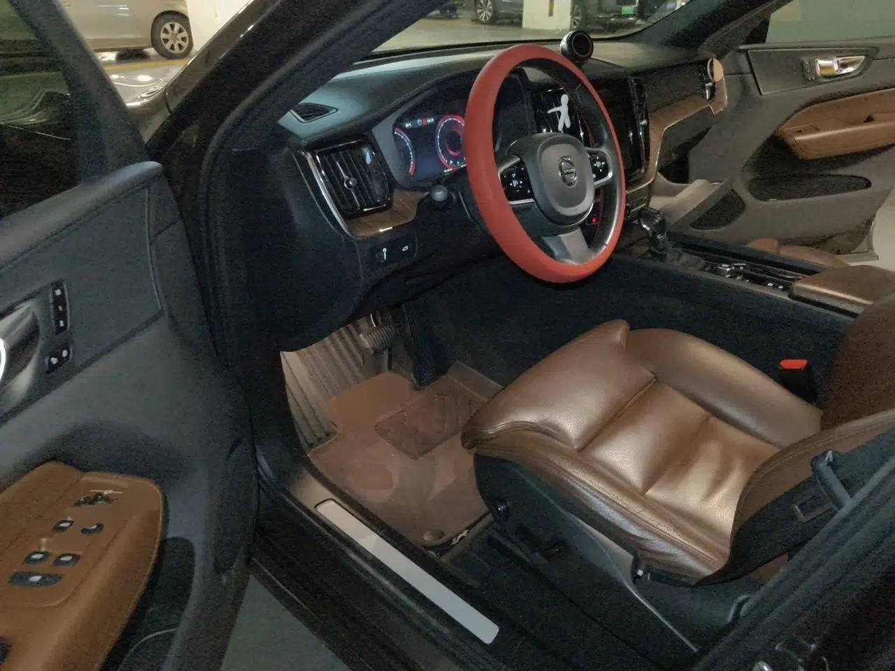 Volvo XC60 2021 T5 4x4 Smart Luxury Edition — миниатюра 16