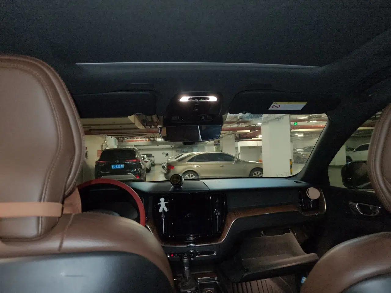 Volvo XC60 2021 T5 4x4 Smart Luxury Edition — миниатюра 18