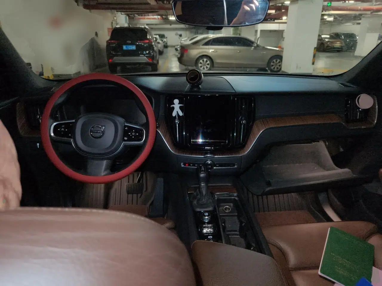 Volvo XC60 2021 T5 4x4 Smart Luxury Edition — миниатюра 9