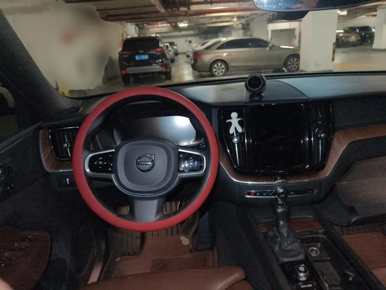 Volvo XC60 2021 T5 4x4 Smart Luxury Edition — миниатюра 10