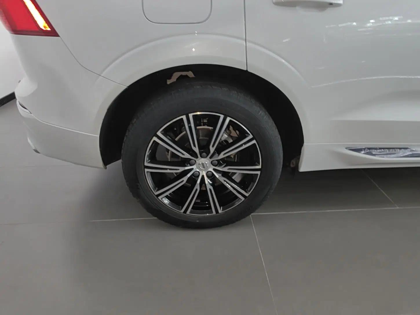 Volvo XC60 2020 T5 4x4 Smart Luxury Edition — миниатюра 11