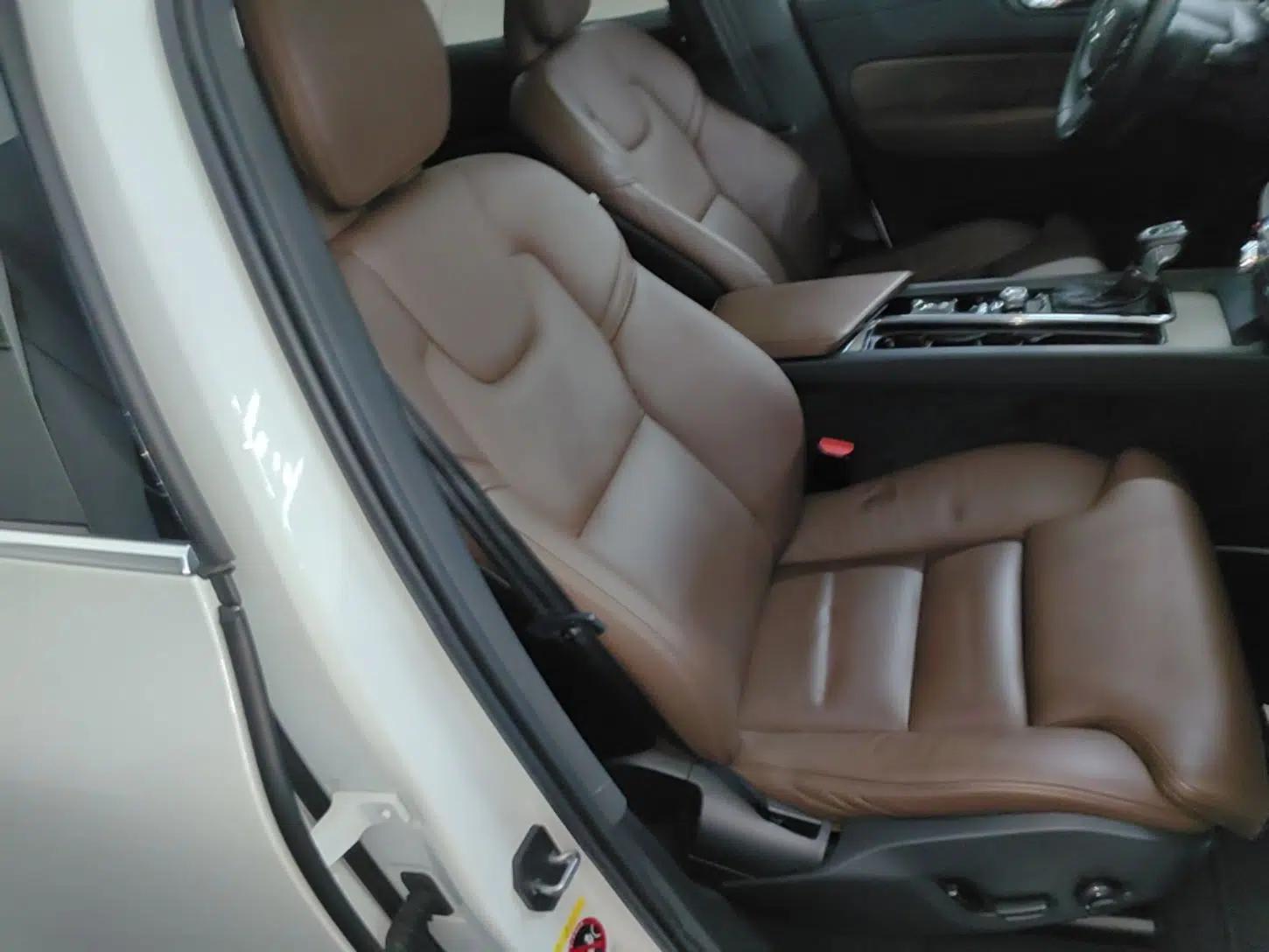 Volvo XC60 2020 T5 4x4 Smart Luxury Edition — миниатюра 19