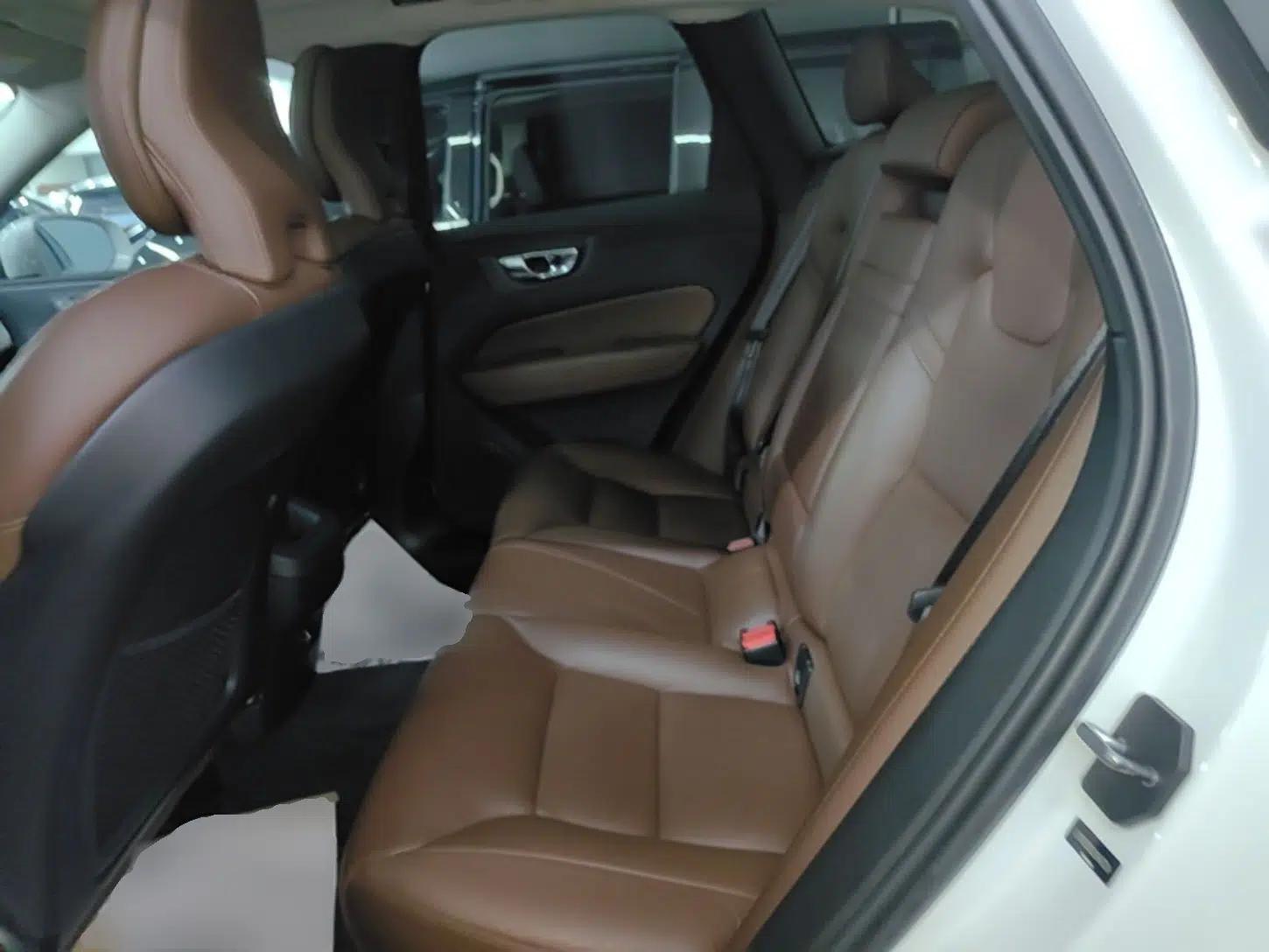 Volvo XC60 2020 T5 4x4 Smart Luxury Edition — миниатюра 20