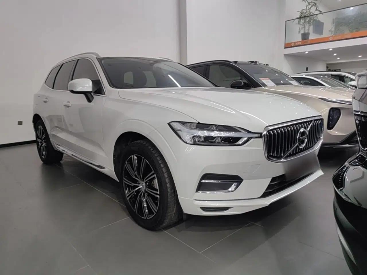 Volvo XC60 2020 T5 4x4 Smart Luxury Edition — миниатюра 3