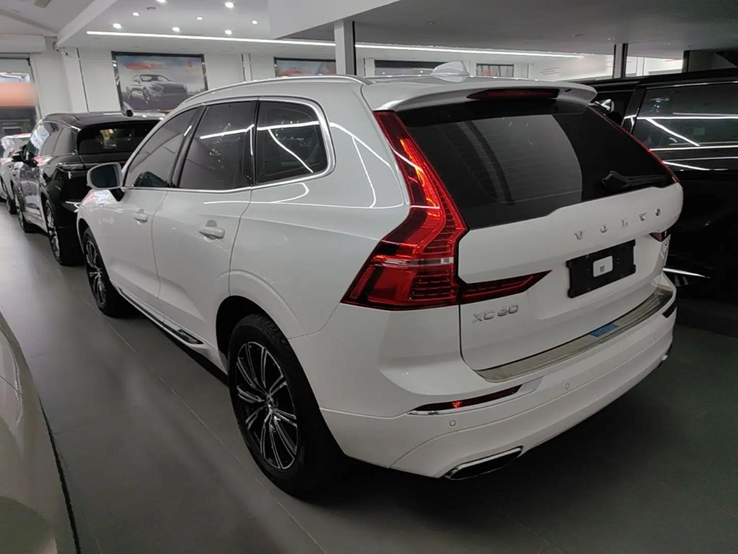 Volvo XC60 2020 T5 4x4 Smart Luxury Edition — миниатюра 4