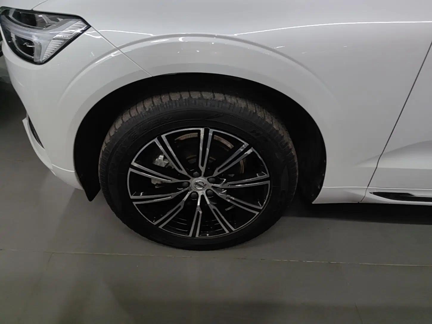Volvo XC60 2020 T5 4x4 Smart Luxury Edition — миниатюра 10