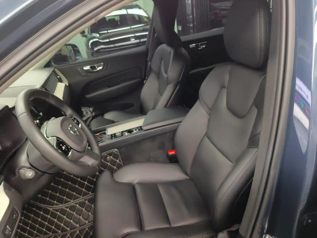 Volvo XC60 2021 T5 4x4 Smart Luxury Edition — миниатюра 15