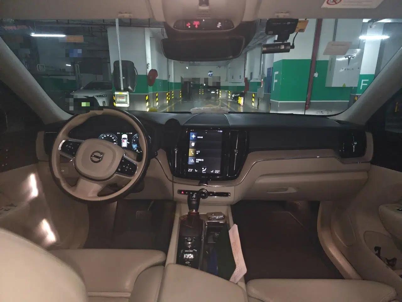 Volvo XC60 2019 T5 4x4 Zhiya Luxury Edition China V Standard — миниатюра 9