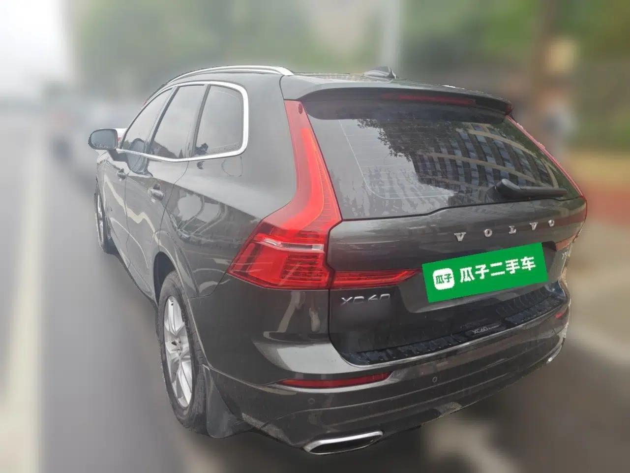 Volvo XC60 2018 T5 4x4 Zhiyi Edition — миниатюра 4