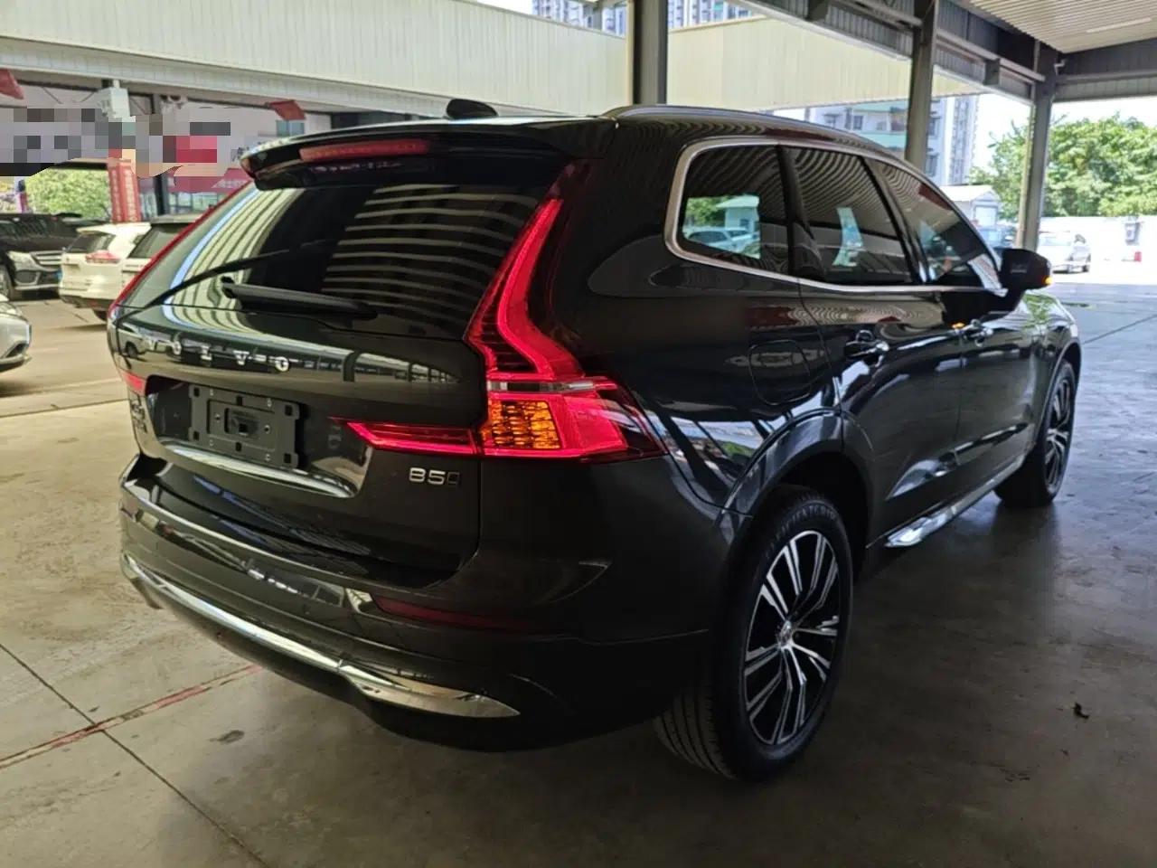 Volvo XC60 2022 B5 4x4 Smart Luxury Edition — миниатюра 6