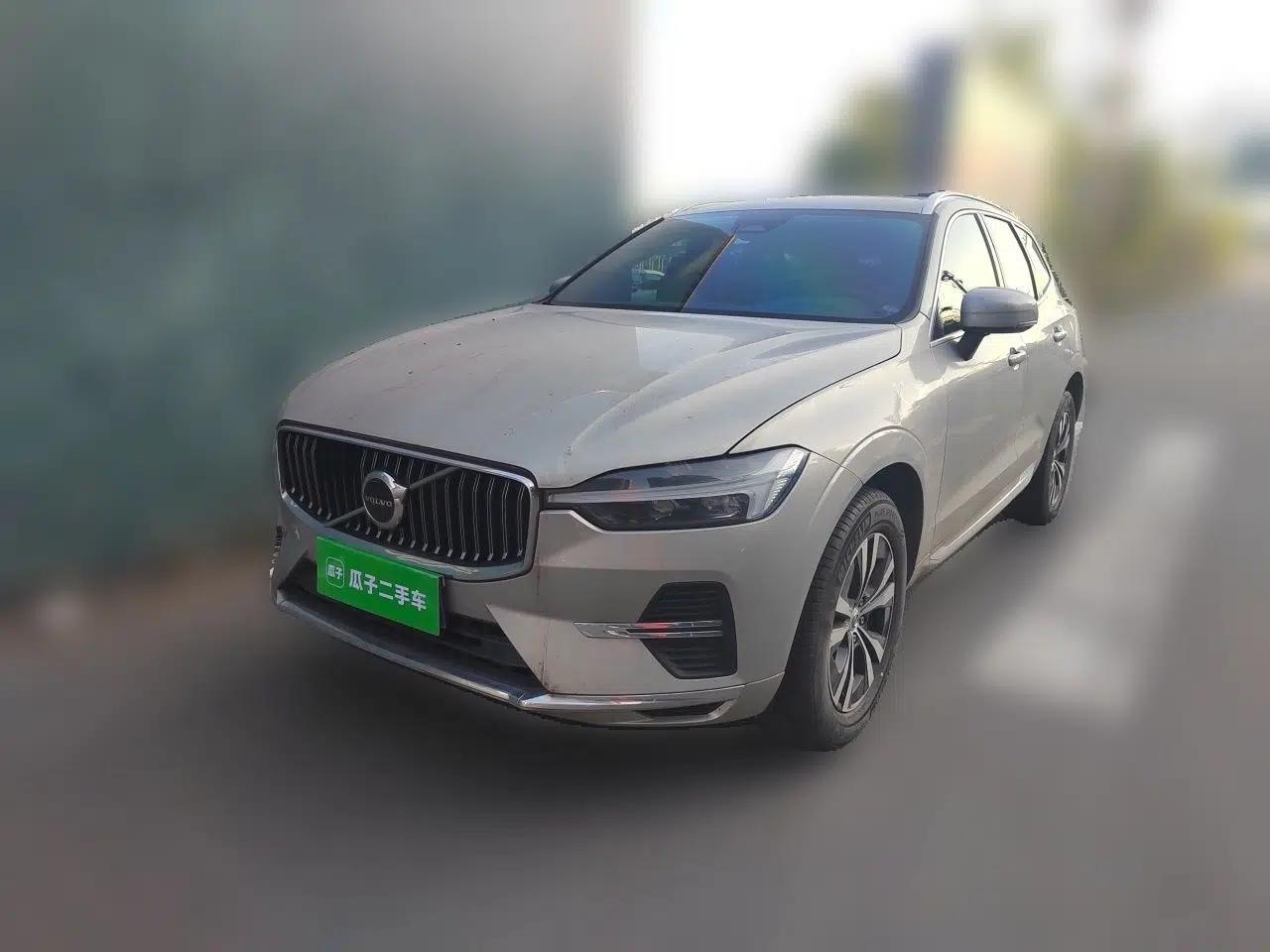 Volvo XC60 2022 B5 4x4 Zhiyi Luxury Edition — миниатюра 1