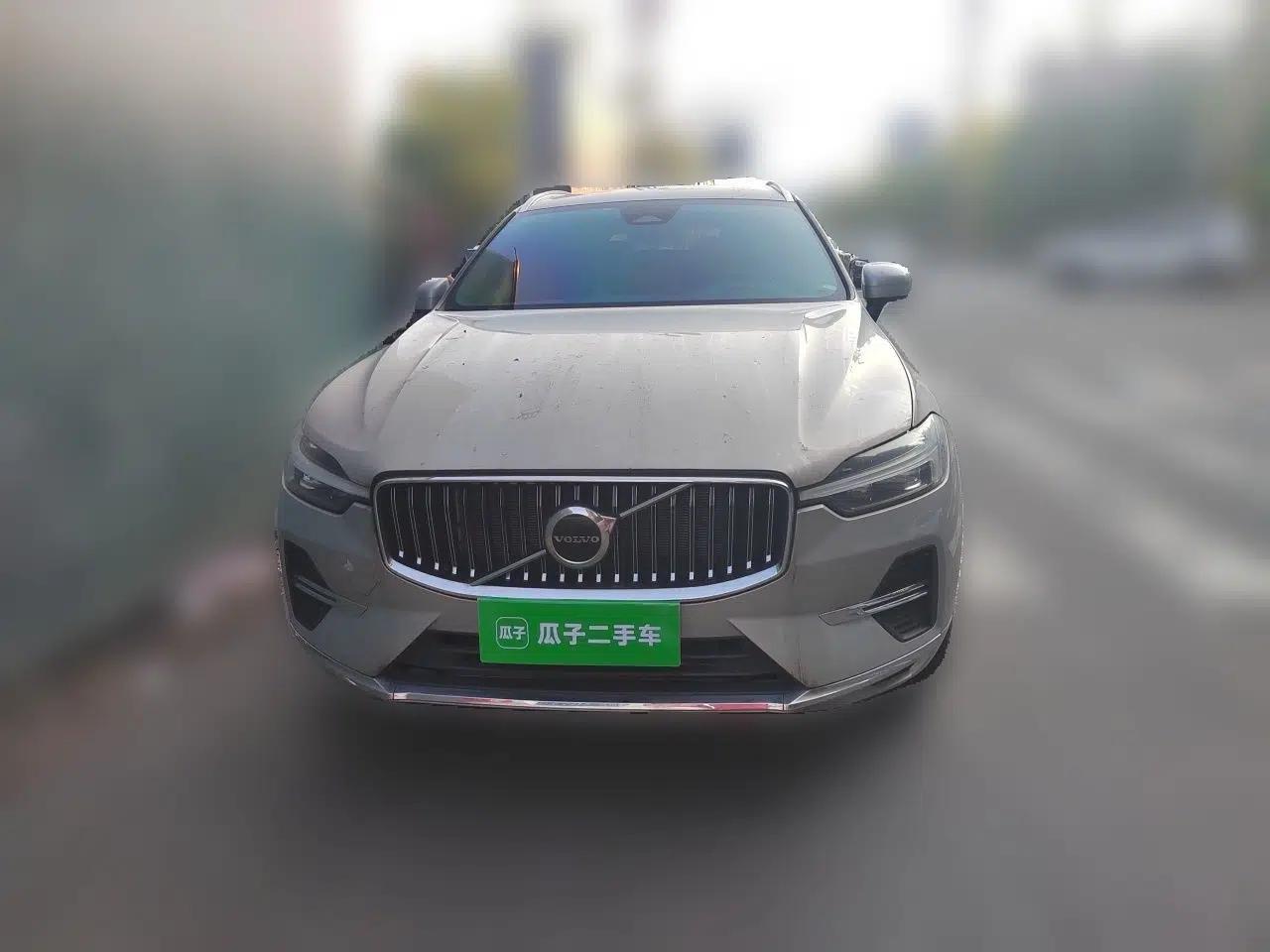 Volvo XC60 2022 B5 4x4 Zhiyi Luxury Edition — миниатюра 2