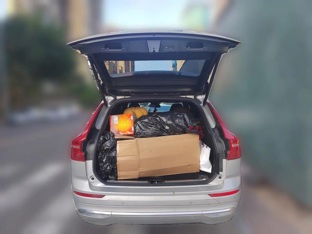 Volvo XC60 2022 B5 4x4 Zhiyi Luxury Edition — миниатюра 19