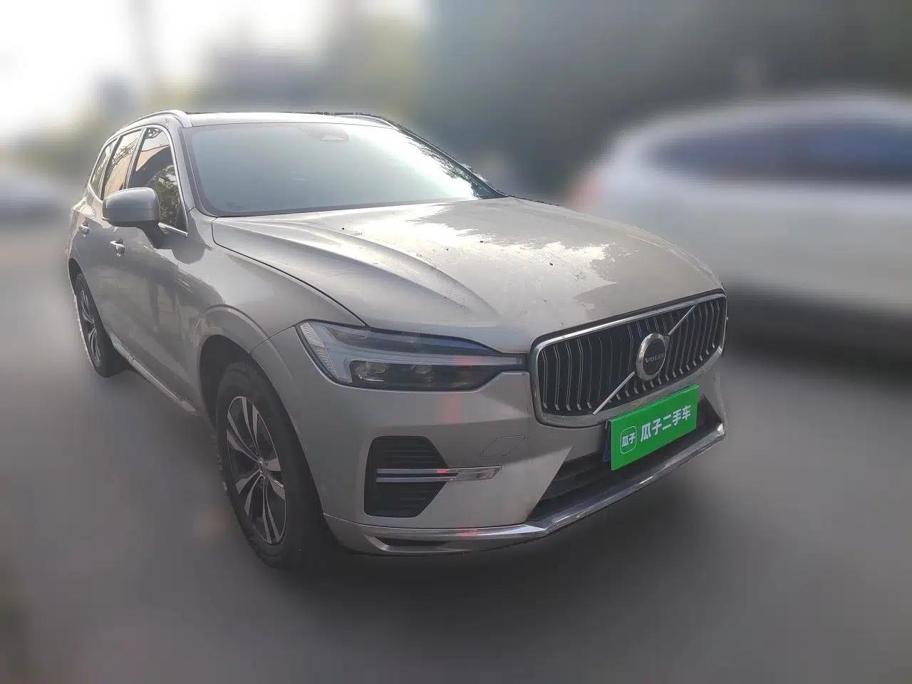Volvo XC60 2022 B5 4x4 Zhiyi Luxury Edition — миниатюра 3