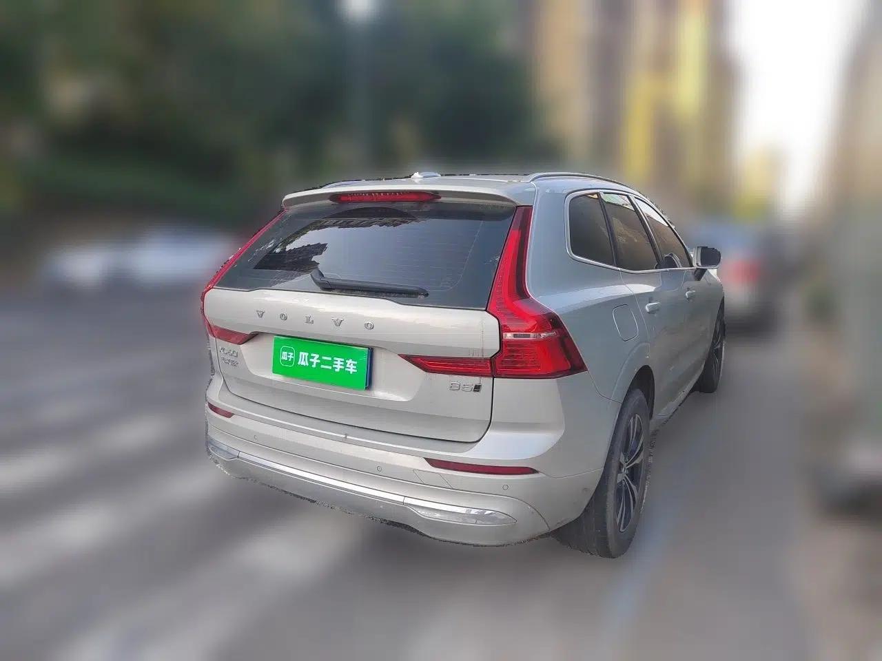 Volvo XC60 2022 B5 4x4 Zhiyi Luxury Edition — миниатюра 6