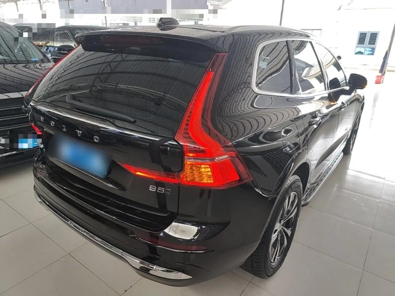 Volvo XC60 2024 B5 4x4 Smart Luxury Edition — миниатюра 6