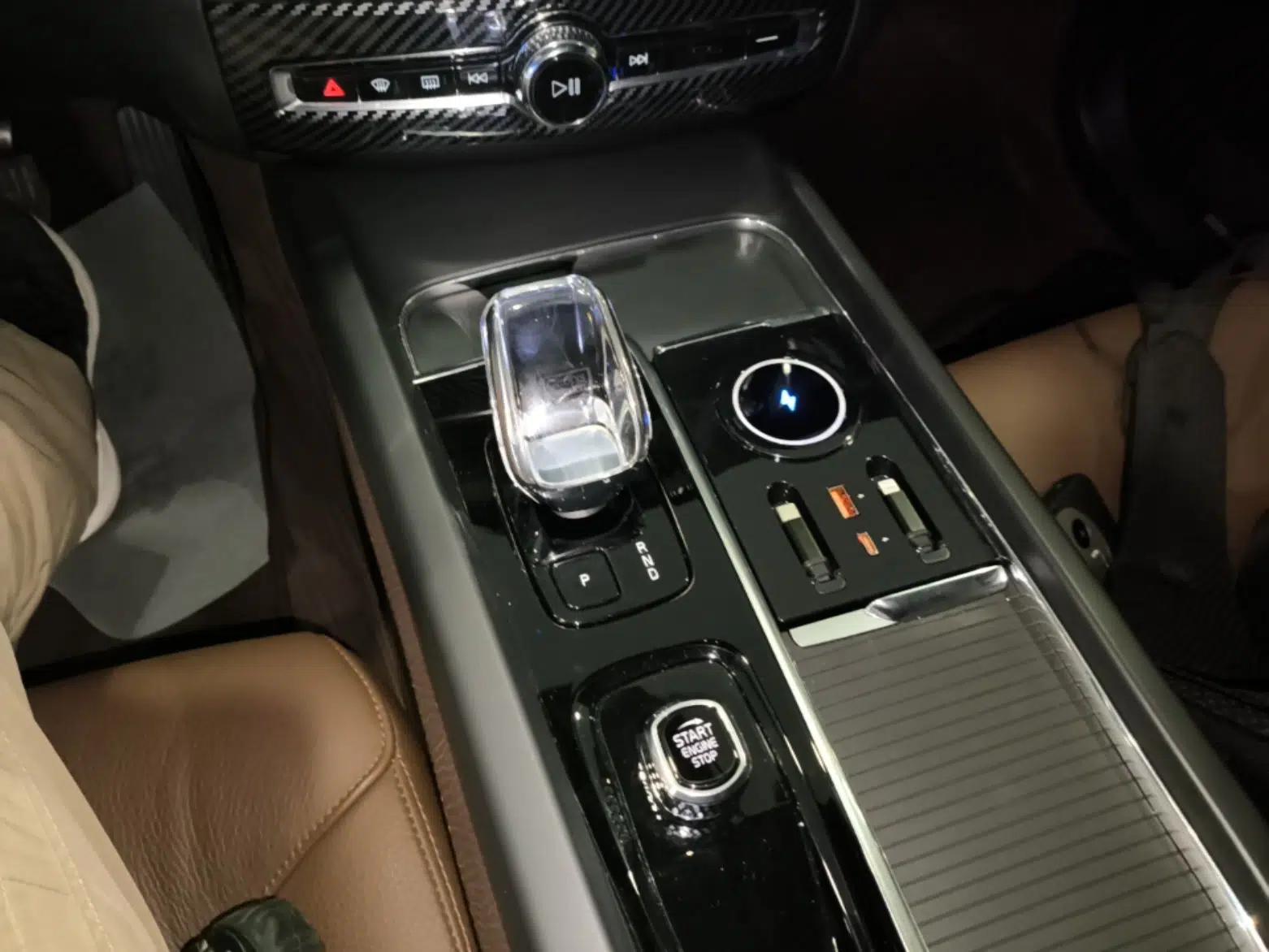 Volvo XC60 2023 B5 4x4 Smart Luxury Edition — миниатюра 21