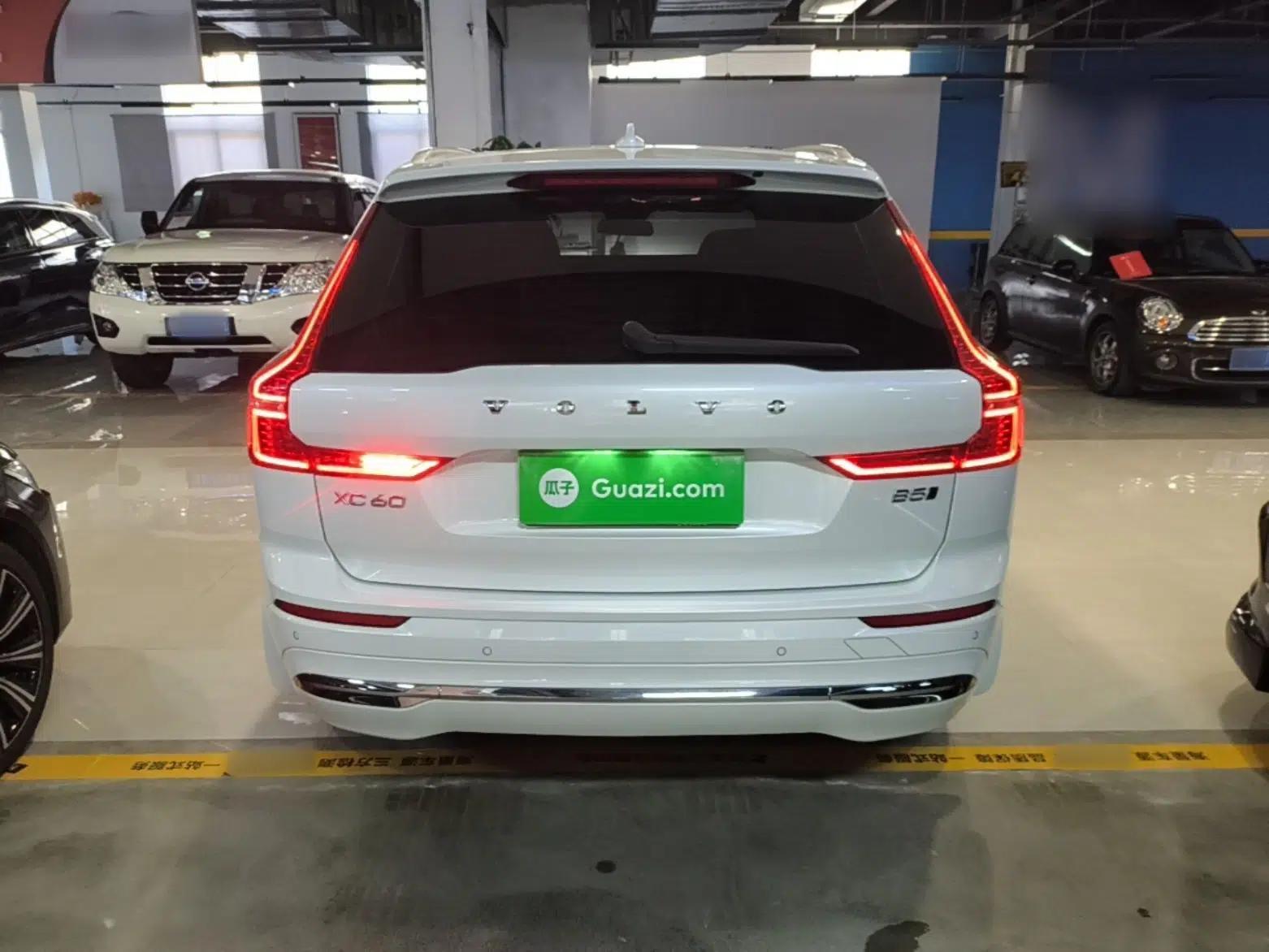 Volvo XC60 2023 B5 4x4 Smart Luxury Edition — миниатюра 5