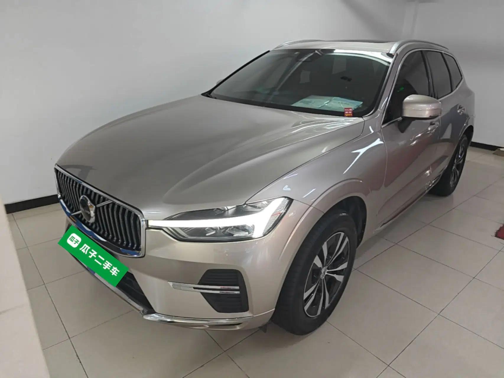 Volvo XC60 2024 B5 4x4 Smart Luxury Edition — миниатюра 1