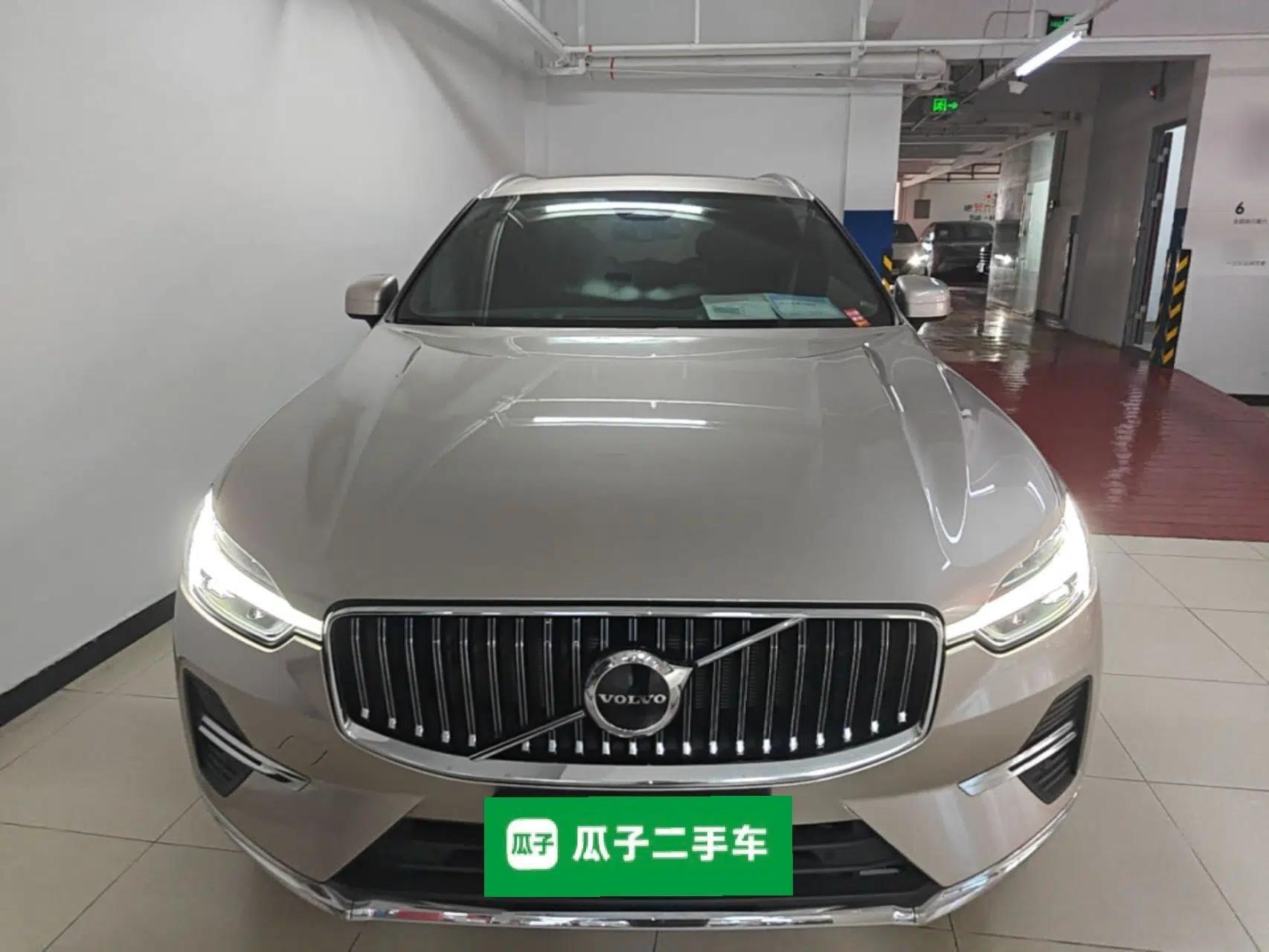 Volvo XC60 2024 B5 4x4 Smart Luxury Edition — миниатюра 2
