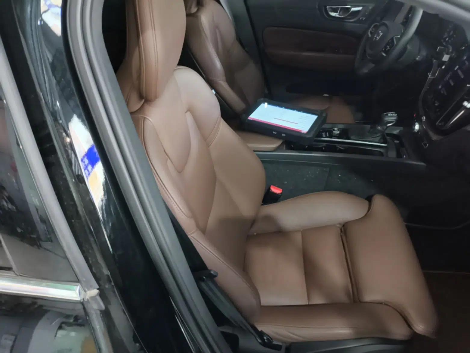 Volvo XC60 2021 T5 4x4 Smart Luxury Edition — миниатюра 19