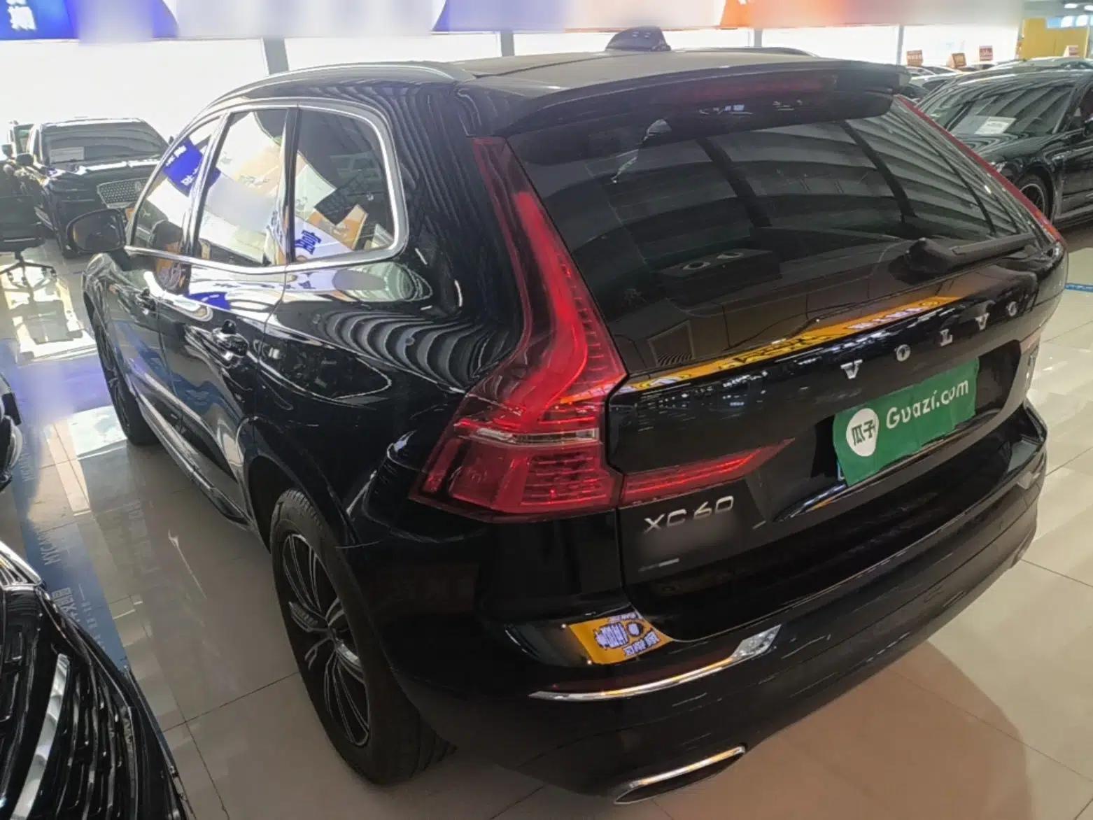 Volvo XC60 2021 T5 4x4 Smart Luxury Edition — миниатюра 4