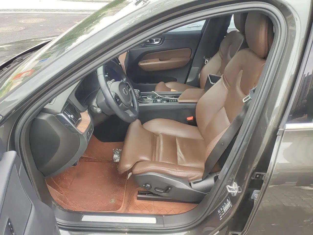 Volvo XC60 2021 T5 4x4 Smart Luxury Edition — миниатюра 15