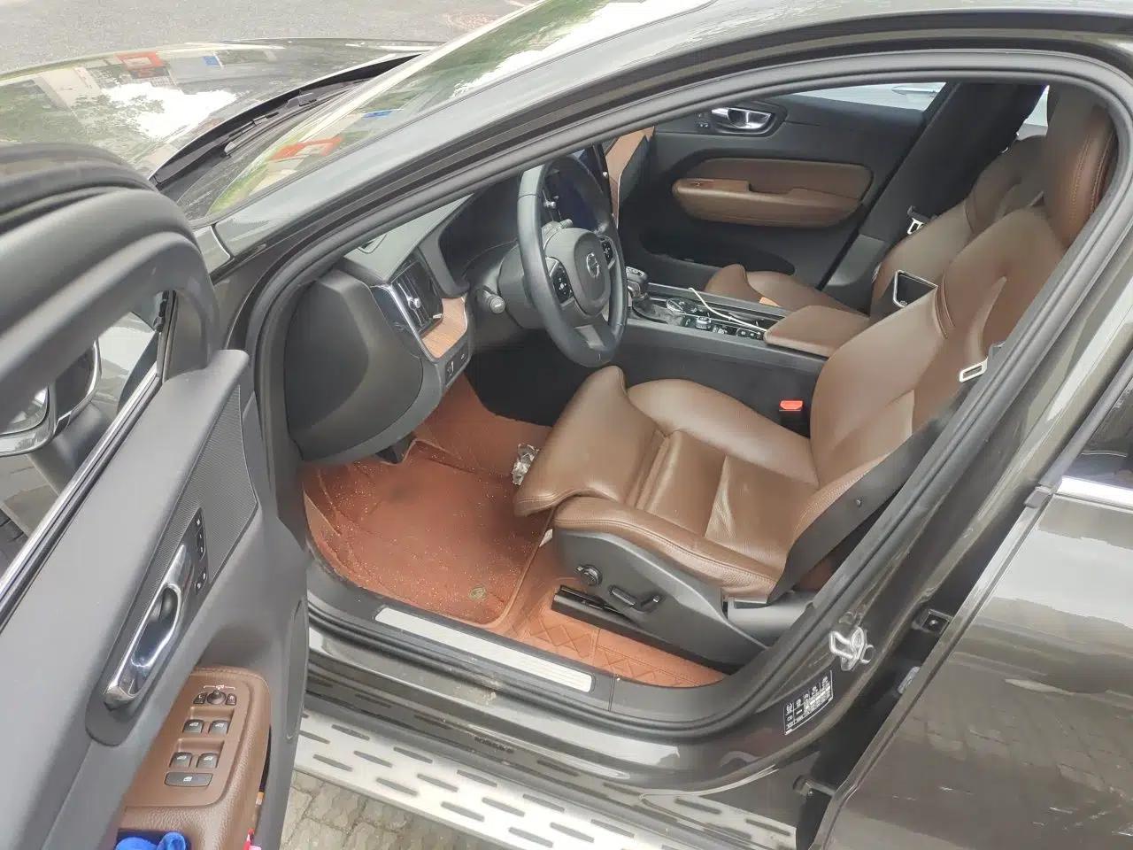 Volvo XC60 2021 T5 4x4 Smart Luxury Edition — миниатюра 16