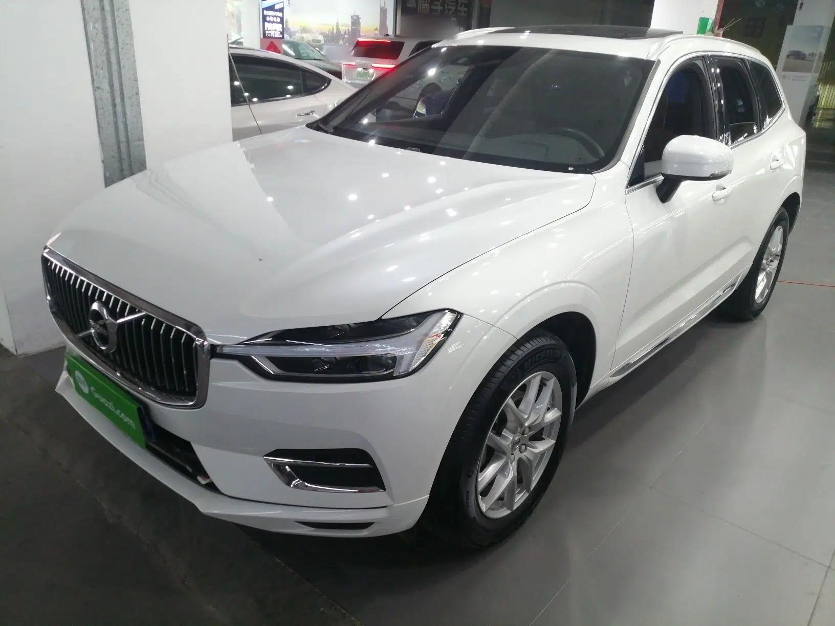 Volvo XC60 2021 T5 4x4 Smart Luxury Edition — миниатюра 1