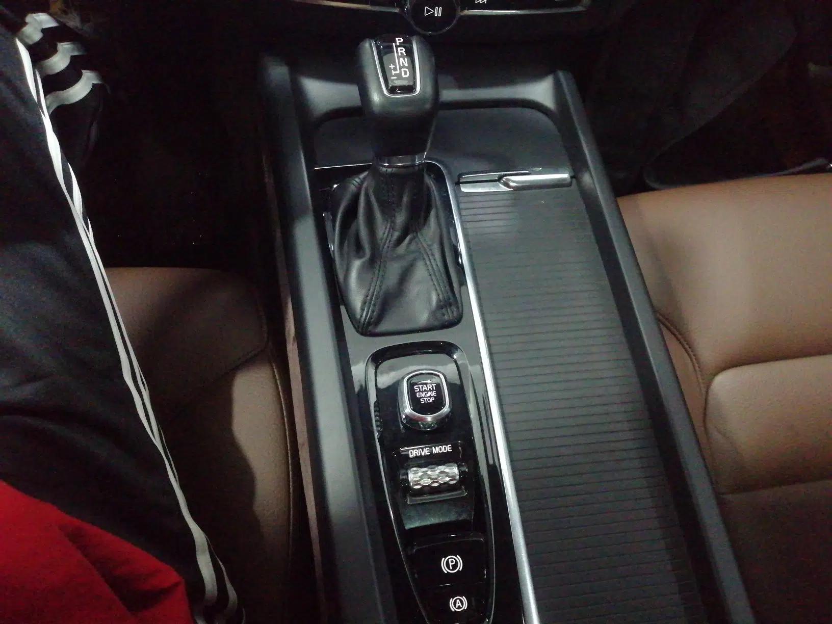 Volvo XC60 2021 T5 4x4 Smart Luxury Edition — миниатюра 21