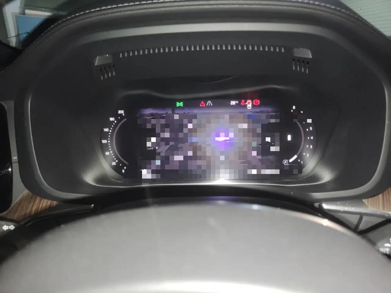 Volvo XC60 2022 B5 4x4 Smart Luxury Edition — миниатюра 11