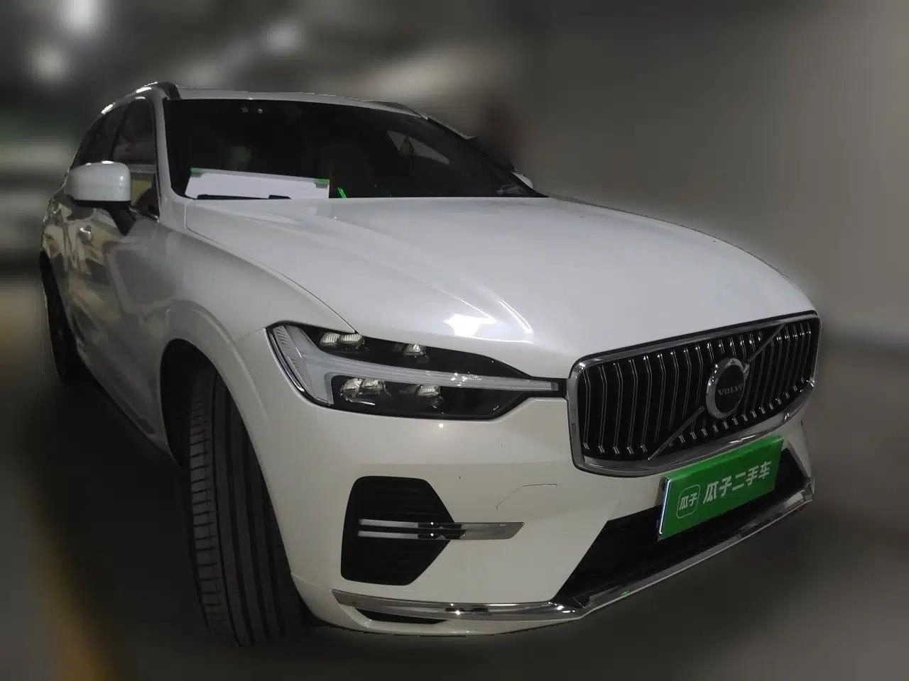 Volvo XC60 2022 B5 4x4 Smart Luxury Edition — миниатюра 3
