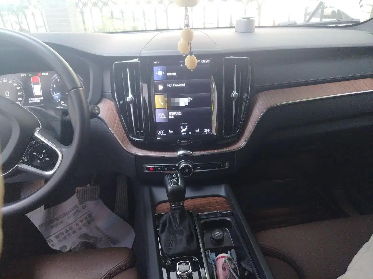 Volvo XC60 2021 T5 4x4 Smart Luxury Edition — миниатюра 13