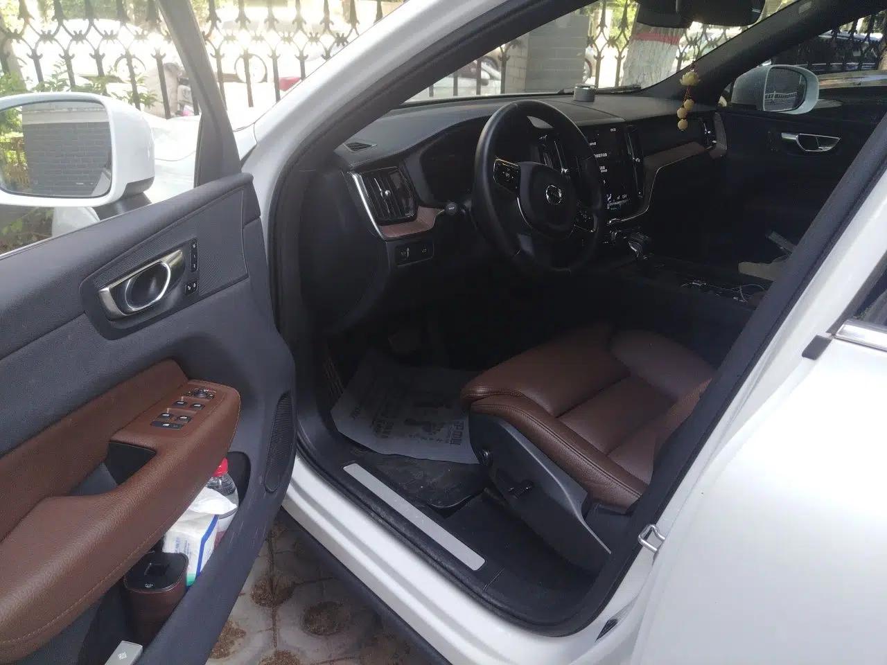 Volvo XC60 2021 T5 4x4 Smart Luxury Edition — миниатюра 16