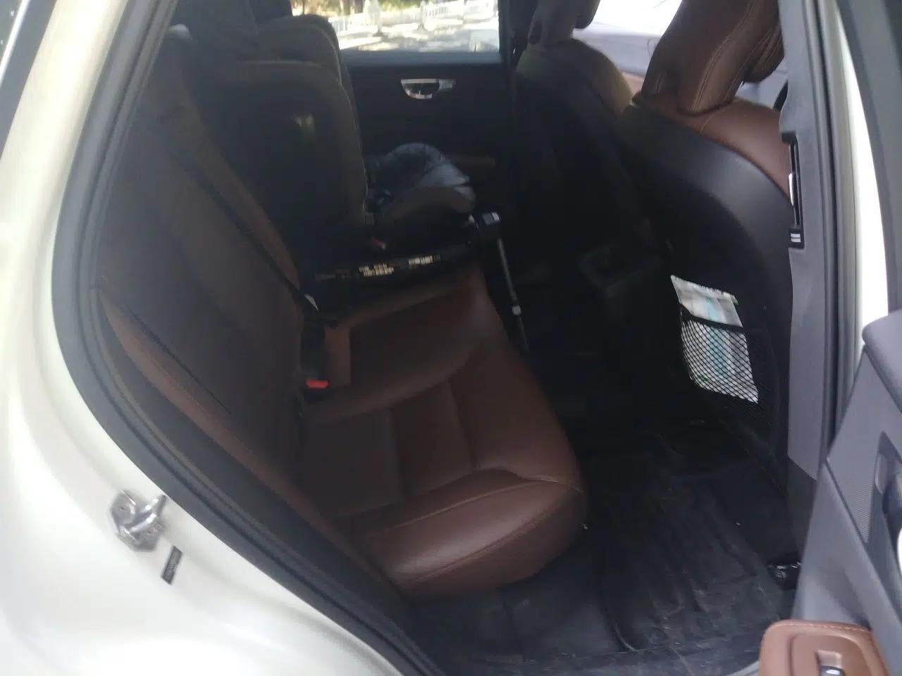 Volvo XC60 2021 T5 4x4 Smart Luxury Edition — миниатюра 17