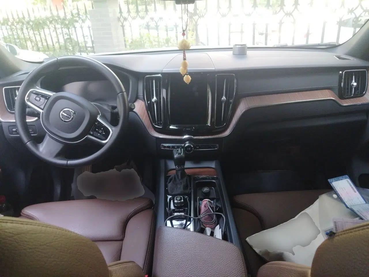Volvo XC60 2021 T5 4x4 Smart Luxury Edition — миниатюра 9