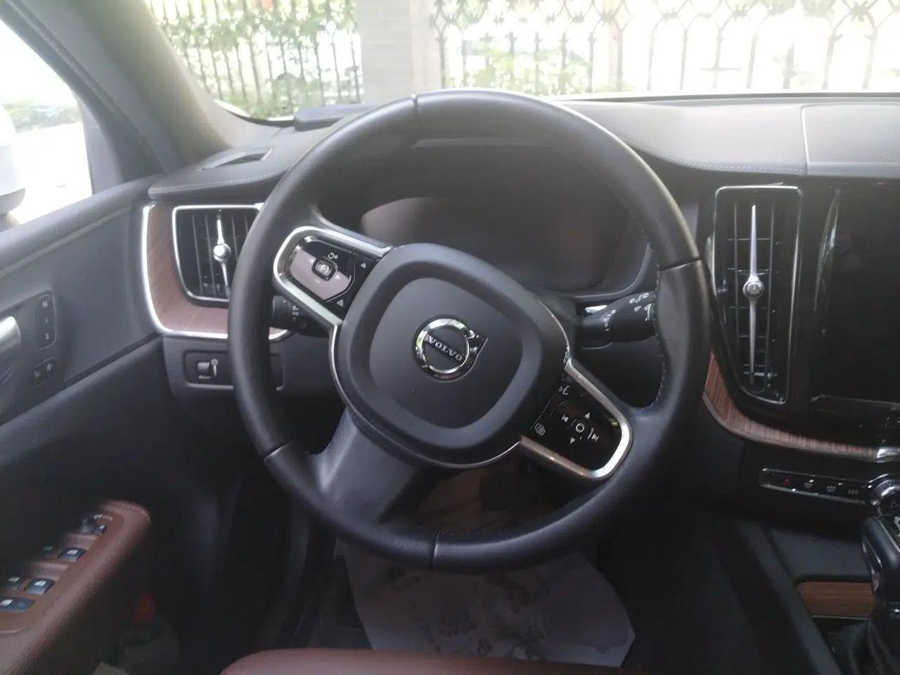 Volvo XC60 2021 T5 4x4 Smart Luxury Edition — миниатюра 10