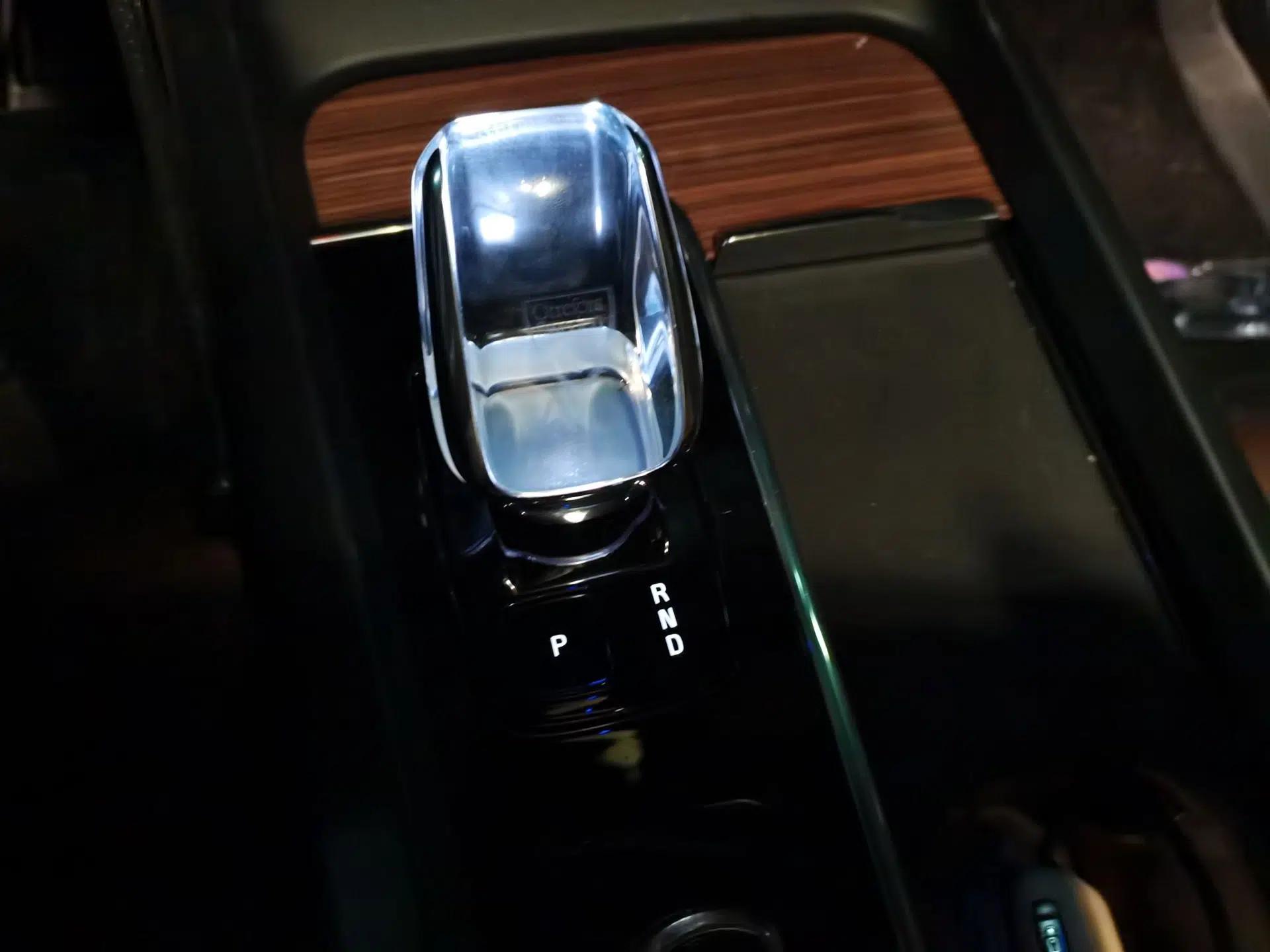 Volvo XC60 2025 B5 Four-Wheel Drive Smart & Advanced Luxury Edition — миниатюра 14
