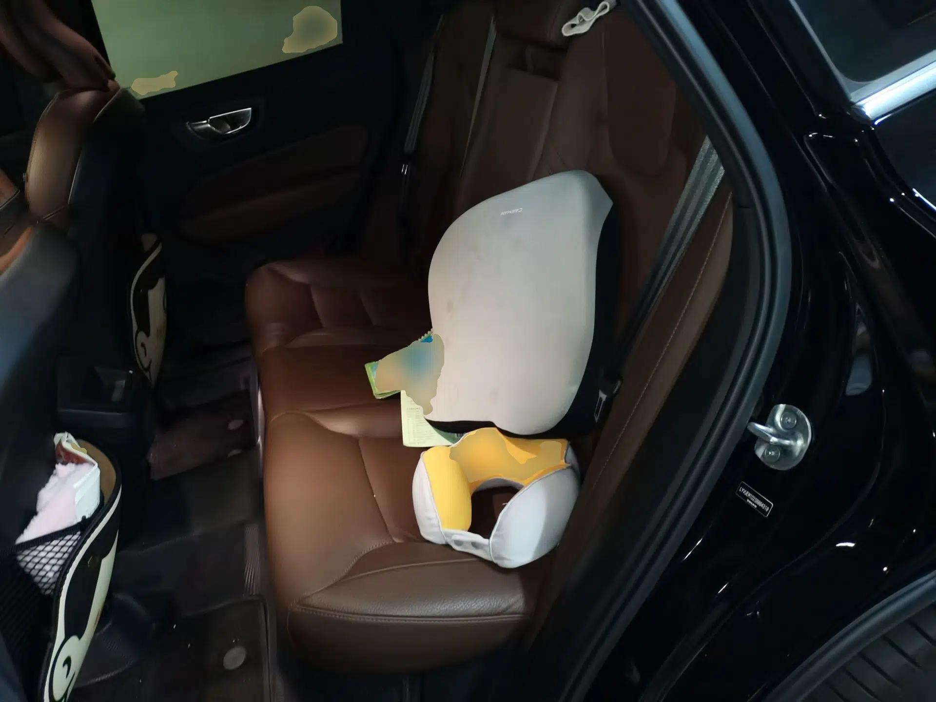 Volvo XC60 2025 B5 Four-Wheel Drive Smart & Advanced Luxury Edition — миниатюра 17
