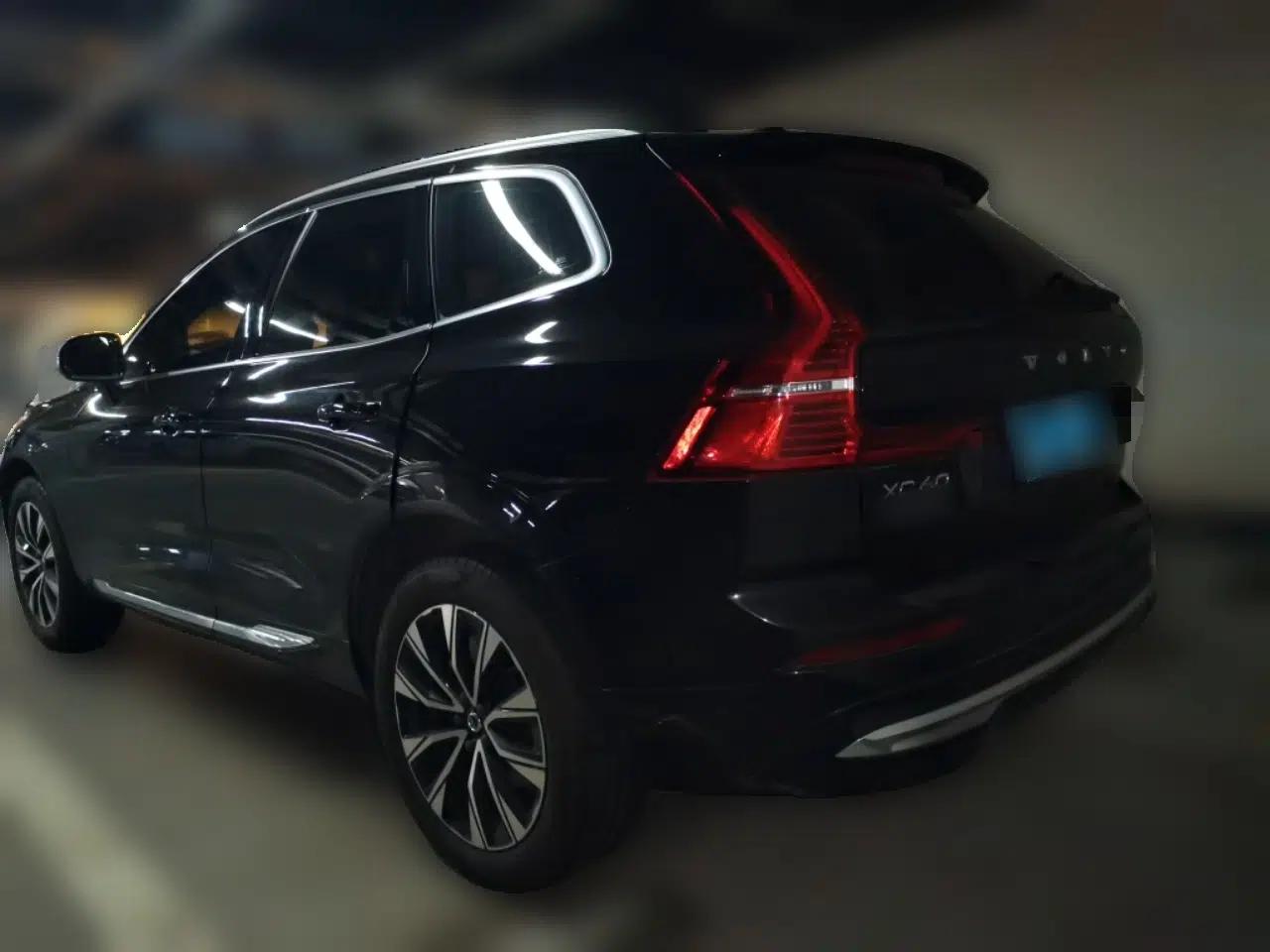 Volvo XC60 2025 B5 Four-Wheel Drive Smart & Advanced Luxury Edition — миниатюра 4